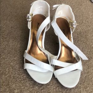 White Heels with heel lace